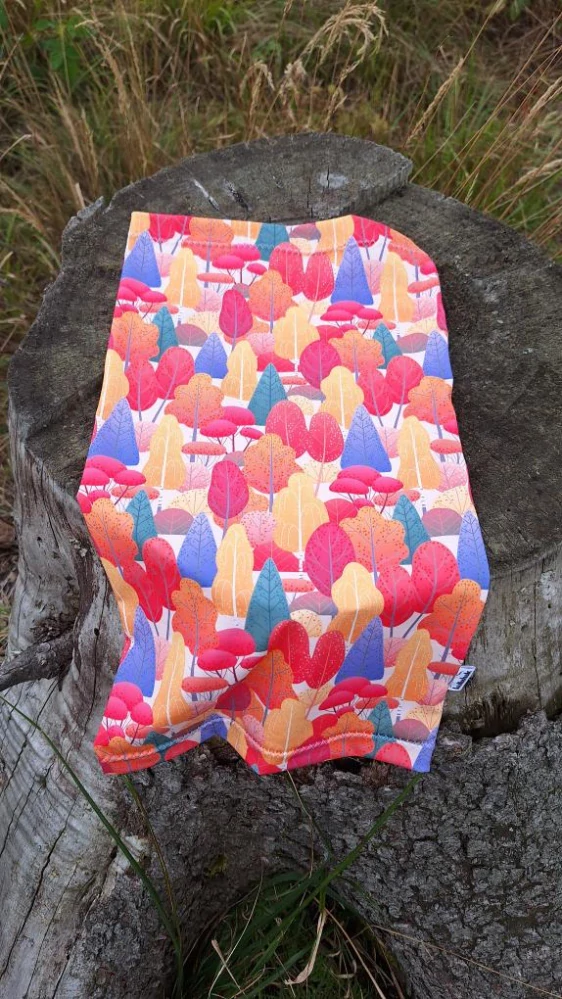 Sportovní nákrčník Podzimní stromy