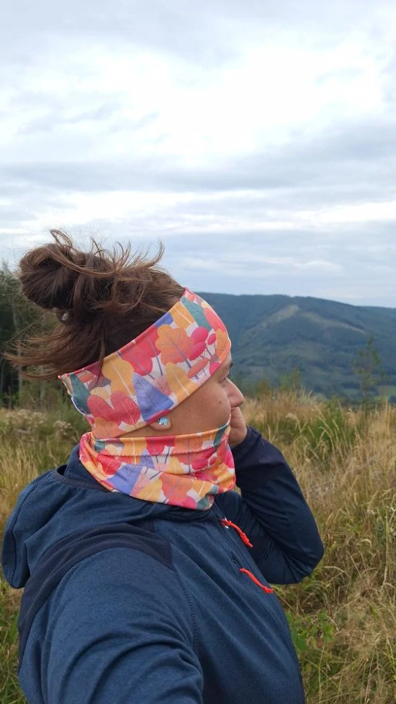 Sportovní čelenka Podzimní stromy